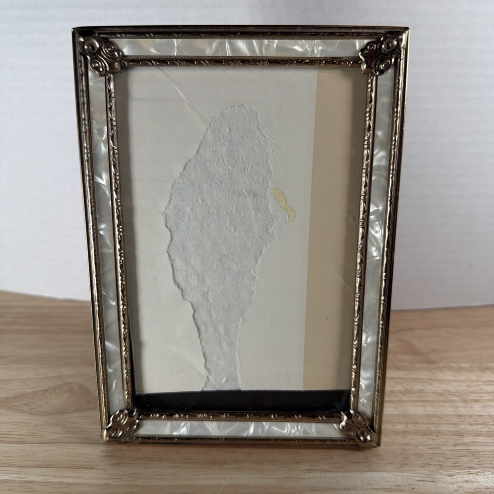 Vtg Gilt Metal & Mother of Pearl Easel Hanger Picture Photo 7 ¼" x 5 ¼" Frame